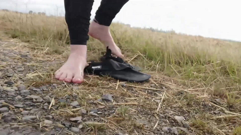 Footfetish: Cult Fun with the Puddles on the Country Road