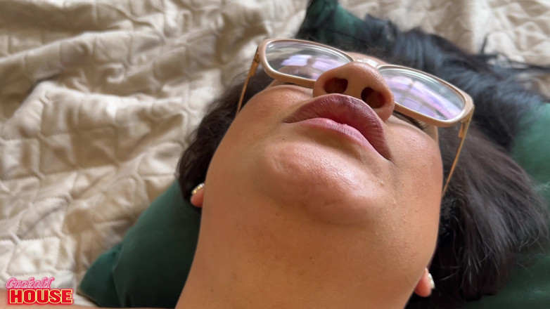 CuckoldHouse: Raquel, Una Mora Timida Che Si È Fatta Davvero Cattiva Quando È...