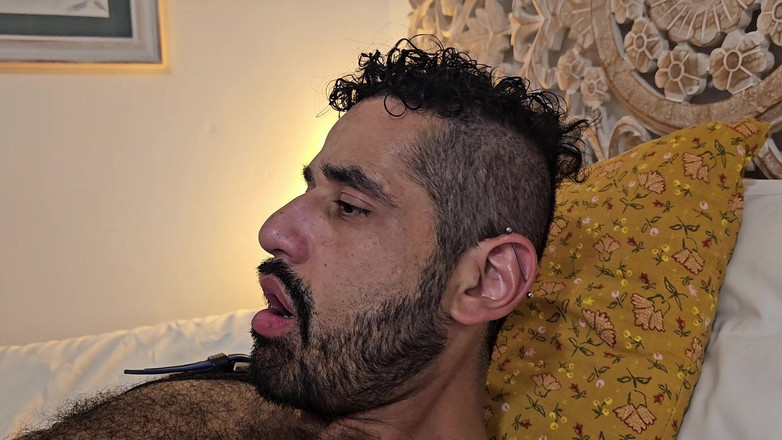 Latino4cumsluts: y cargada - preñada - Alessio Veneziano