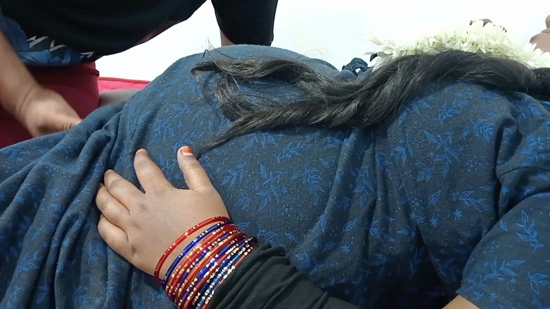 Veni: 남편과 전화하면서 애인과 섹스하는 타밀 마누라