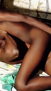 संगीत जीवन है, धीमा सेक्स, मेरी पतली लागोस सौतेली बहन के साथ तेजी से सेक्स