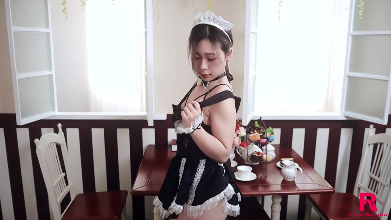 Asian Milfs n Teens: Chinese maid masturbation - Perv Milfs n Teens