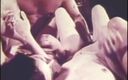 Vintage megastore: Grande orgia in un film porno vintage