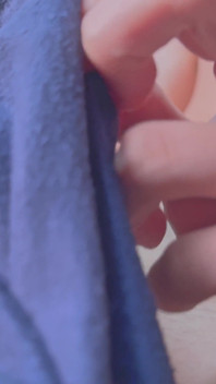 세 번 사정을 자위하는 잘생긴 십대 아시아 (클로즈업 및 슬로우 모션)