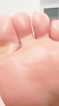 Oily Sexy Feet - Sexy Soles and Cute Toes - Big Foot Size Close up (size 10)