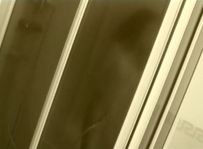 Lesbo Tube: Deux salopes lesbiennes sous la douche