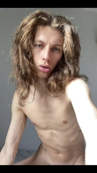 French Twink Get Horny in Front of the Camera and Jerk off