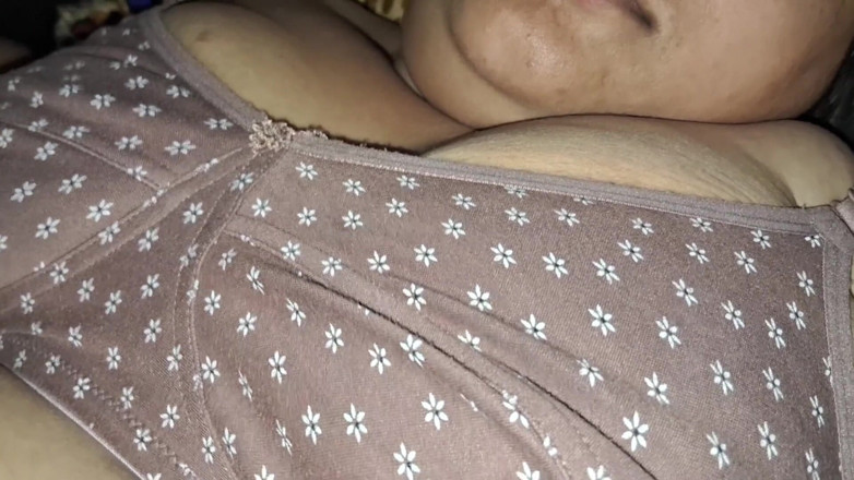 Catchybusty: Chachi No.1 de Ncr Delhi quieren algo especial