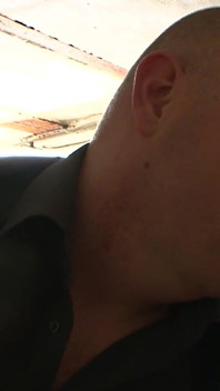 BDSM assoluto - Lo schiavo BDSM urla per più dolore