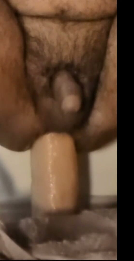 Mexissy: #19 6日目:大きな白いチンポのディルドをセックス。ランジェリーに潮を吹きかけて射精。