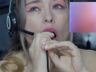 Angel eyes studio: Ağzımda ve endoskopta iki dildoyla oynuyorum