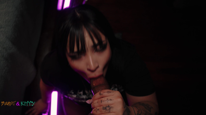 BeastnKitty: Chiappe e scopano f sunny bunny