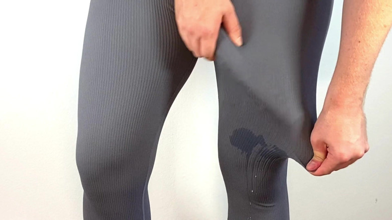 Lucas Nathan King: Великий член, камшот без рук у штанях