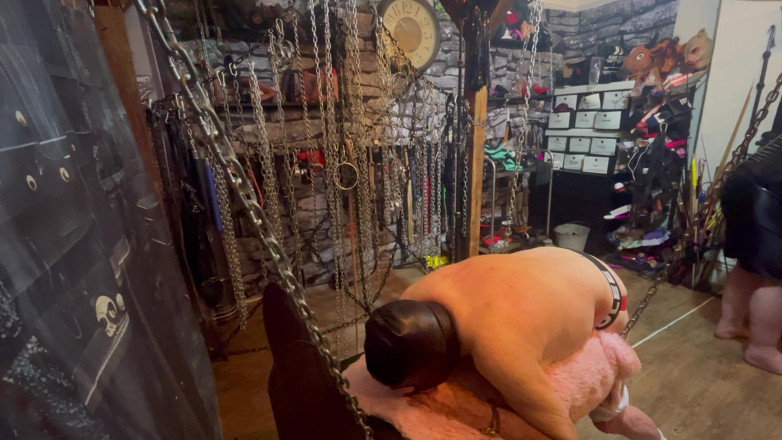 Aaexperiences Gay: Parte 2- Oso lanista castiga a su esclavo Tawseman