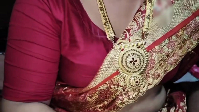 Akhi moni: Mi-am futut mama vitregă.