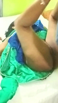 Une bhabhi indienne sexy kangna et son devar font une vidéo de sexe hardcore sur Faphouse