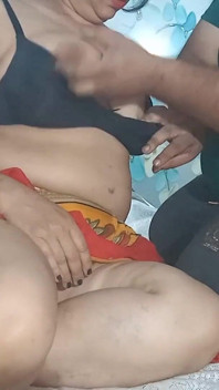 Coppia indiana bollente sesso hardcore nudo completo nella stanza