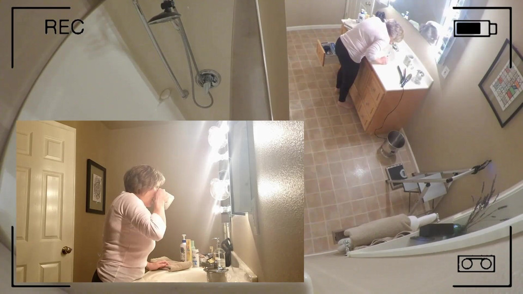 MarieRocks: Curvy sexy GILF under surveillance