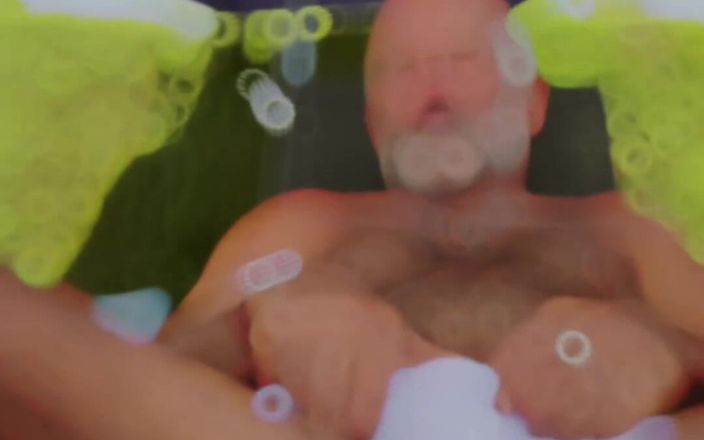Daddybearvlc: Обожаю это, как это действительно показывает, как веские мои яйца