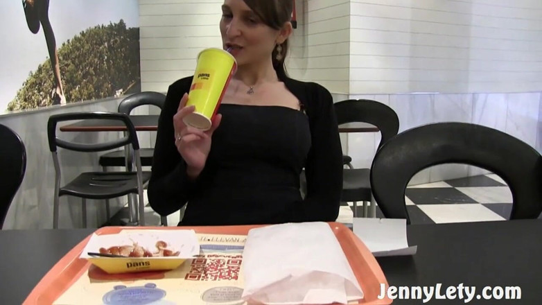 Jenny Lety: Bez majtek w fastfood!