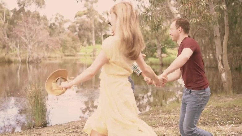 CharlieForde: Homeward Bound: Funktion med Charlie Forde, Laney Day, Finley Kay,...