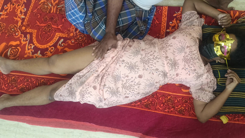 Laxi ammu: Трах в миссионерской позе