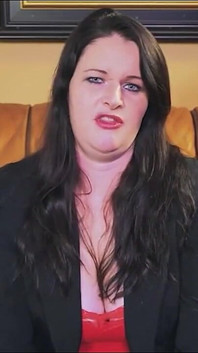 Kylie Shae matura mora salivosa leccata del culo deepthroat e ingoio avida!