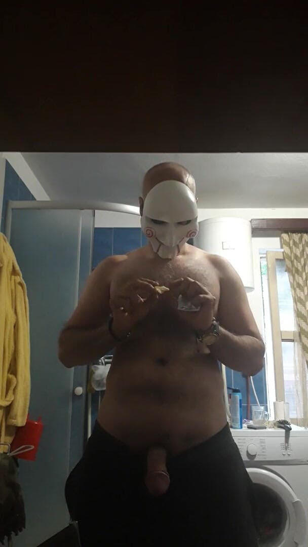 SingerMask: 急于打手枪,不要被继母抓住