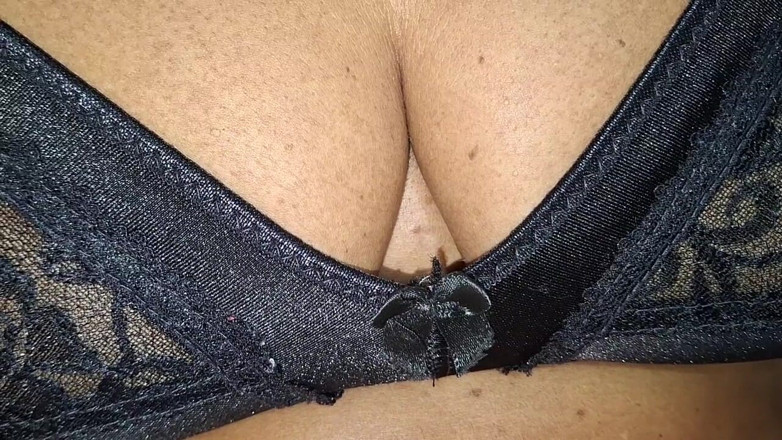 Teena New: Beni sikebilecek çarpıcı Asyalı orta yaşlı seksi kadın