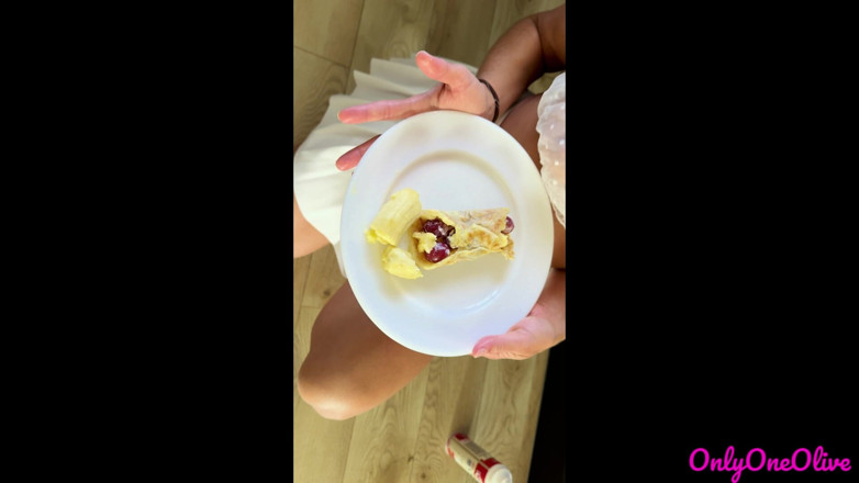 UsTwo4YouX: Crepe a La Cum - Cur-made &amp; Lins