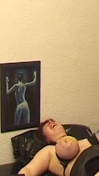Bangora MILFs: Tombul orta yaşlı seksi kadın ateşli ağda oyunu için bağlı