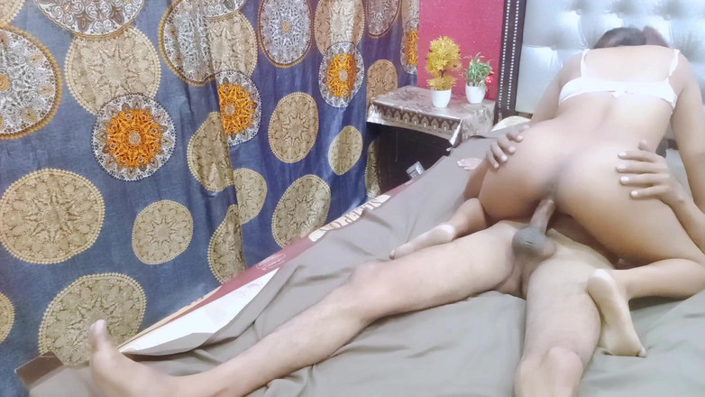 MehwishButt: Devar ny indiano desi bhabhi ko nanga Dekh k lund...