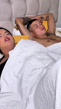 Stepmom Enjoys Her Stepson-in-law's Cock While Pretending to Be His Girlfriend in the Bed - Savannah Watson