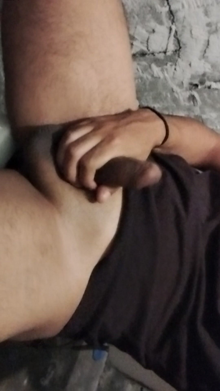 AlexAlejandro13: 俺のチンコも俺が剃るのと同じように剃ってくれ