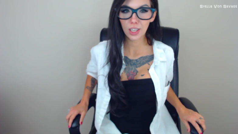 Stella Von Savage: 실험실 정욕 - 격렬한 호르몬 시끄러운 오르가즘