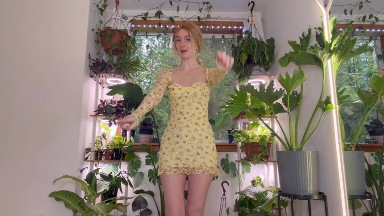 Destination Kat: Essayage de robes