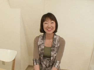 Asiatiques: Haar hard neuken op de keukentafel