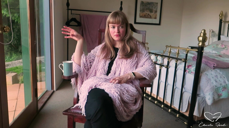 CharlieForde: Interviu: Laney în țara featuring Laney Day