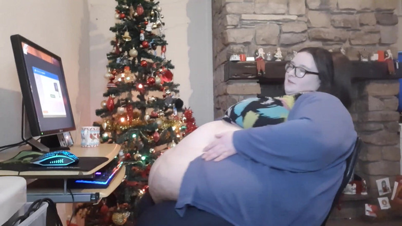 SSBBWLadyBrads: Das fetteste mädchen bei der arbeit reibt bauch