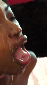 Caramel Sole - Behind the Scene
