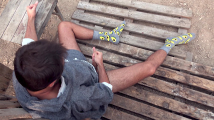 Kuzzi kuzzi socks: เล่นควยกลางแจ้งแล้วแตกโคตรเยอะใส่ถุงเท้า