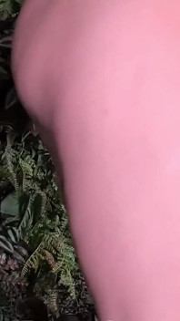 Sıcak ve doyumsuz sarışın MILF pornoya sınırsız seks yapmak için geri döndü