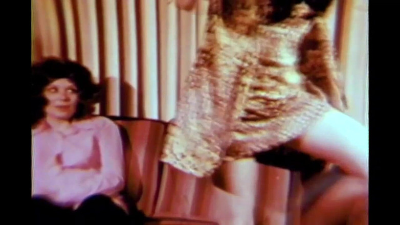 Vintage megastore: ビンテージの毛深いマンコを舐め、巨根で犯される