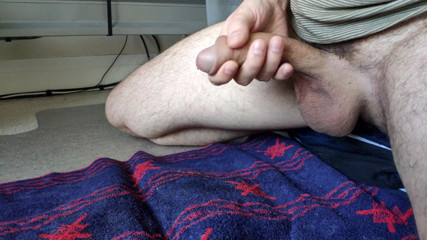 Curved One: Ssij moje jaja, gdy spuszczam się na twoją twarz