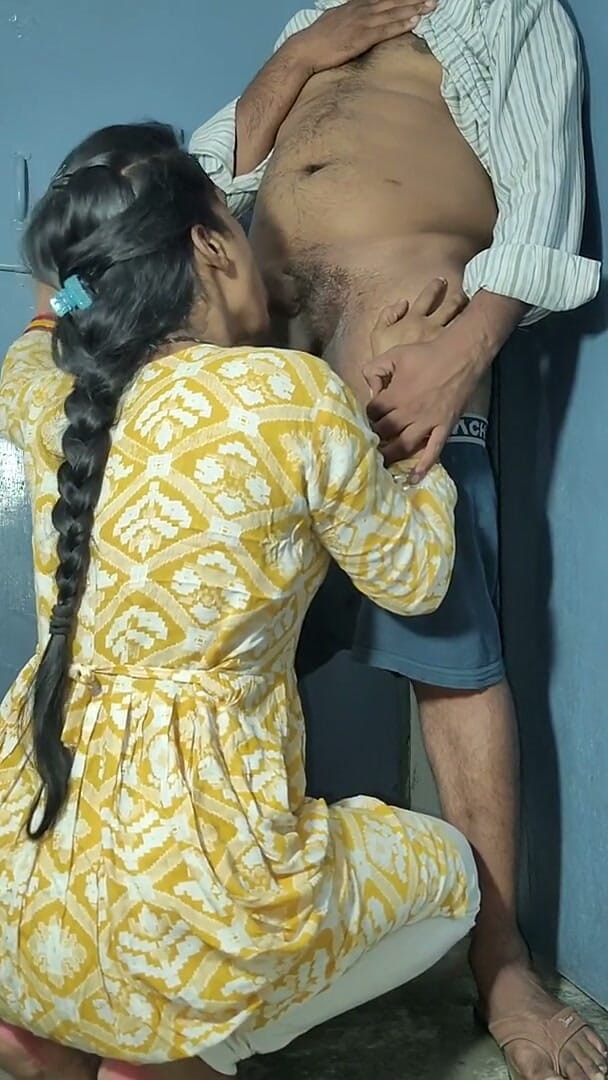 xshika: Quente indiana casada meia-irmã chupa meu pau grande até gozar...