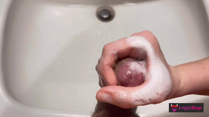 Coupleflage: Tutorial - Come Lavare Bene Il Cazzo