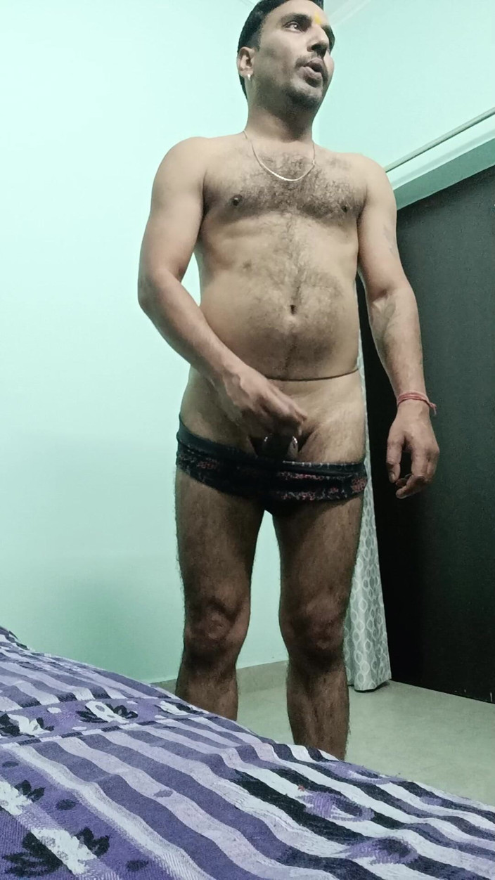 Rajasthani-old-lover: Người đàn ông Ấn Độ làm tình và khoe giày tắm và làm chủ