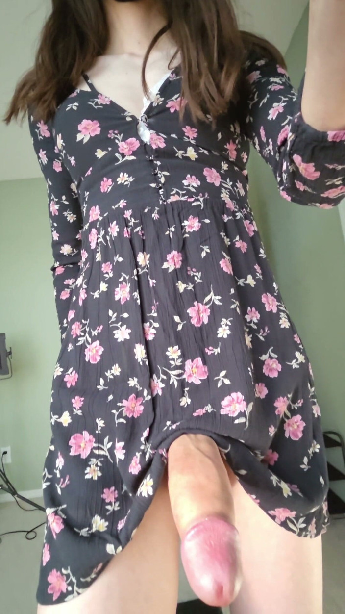 Mistress Mel: Flower Dress Girl Big Surprise