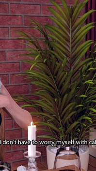 Freshwomen 08 - loira perfeita recebe sua primeira gozada interna anal