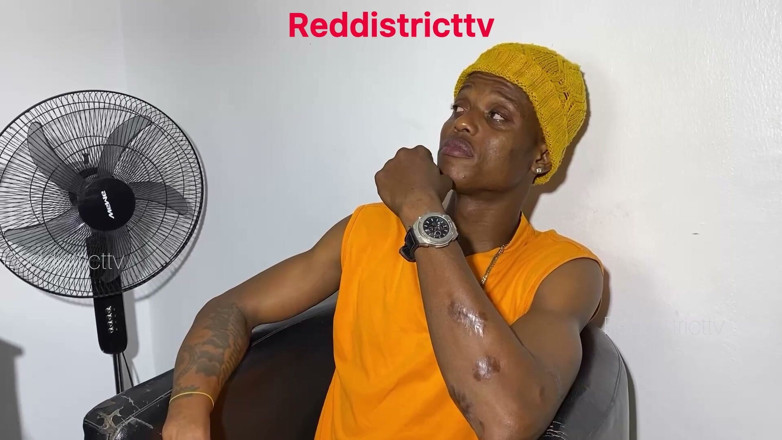 Red district Tv: Ella vino para la entrevista de trabajo de que su...